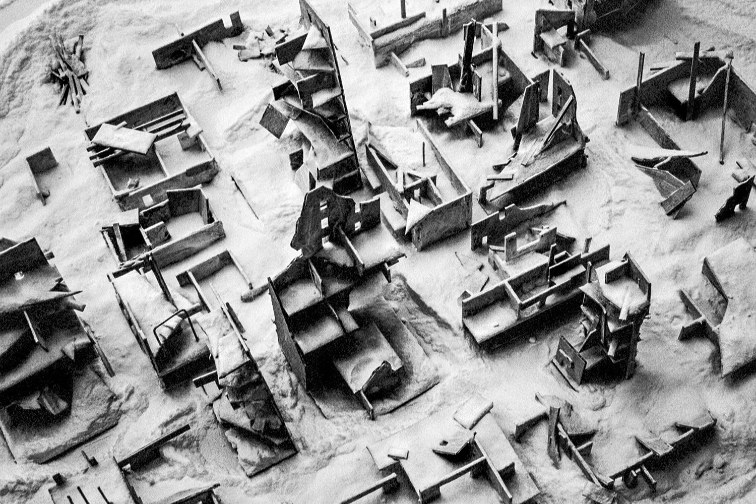 Impactist Train to Khamer-Yu Image 05